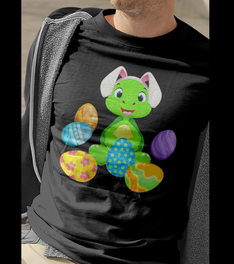Turtle Bunny Rabbit With Hat Holding Easter Eggs T-Shirt