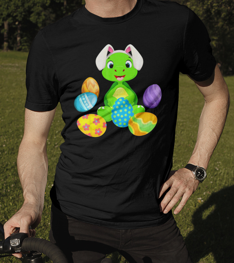 Turtle Bunny Rabbit With Hat Holding Easter Eggs T-Shirt