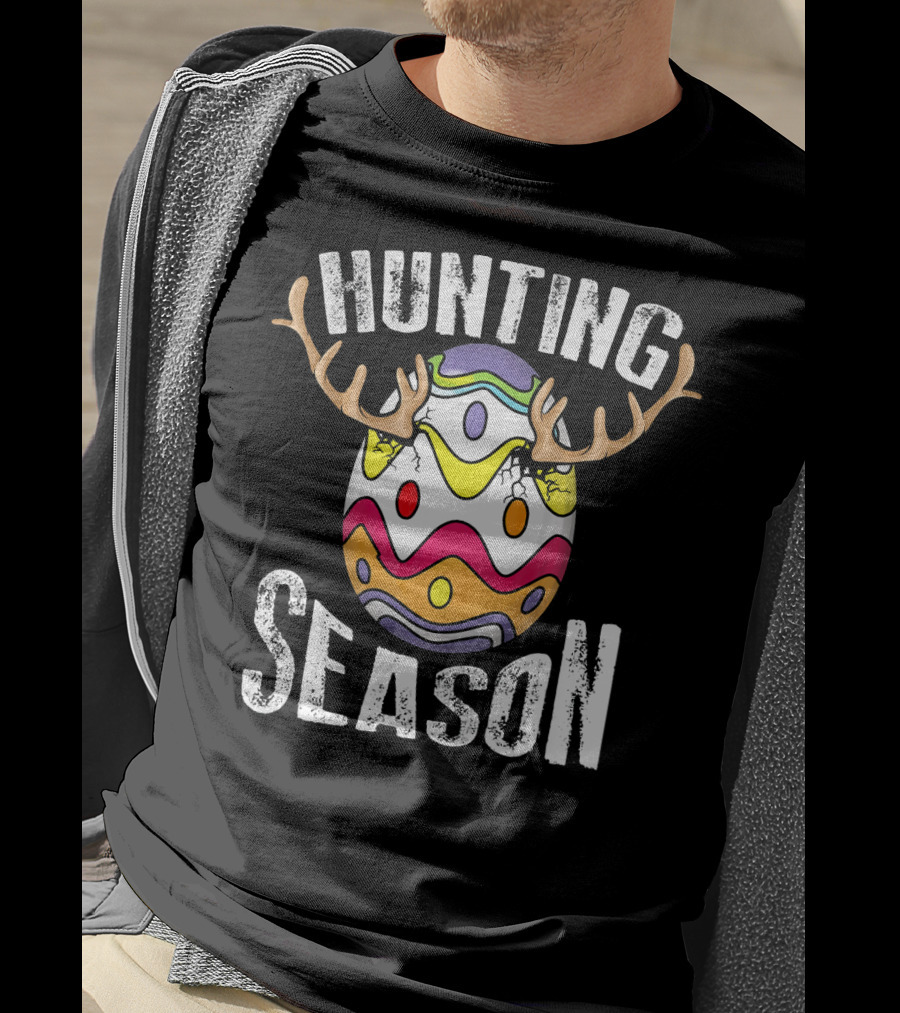 Hunting Season Cute Easter Egg Antlers Holid T-Shirt
