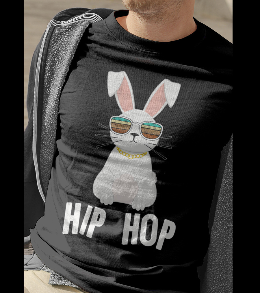 Hip Hop Bunny With Sunglasses And Gold Chain T-Shirt
