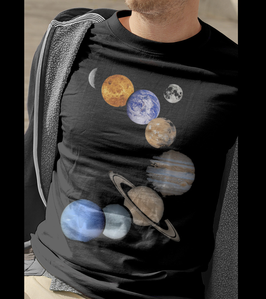 Planet Solar System Earth Moon Sun Mars Jupiter Saturn Neptune Uranus T-Shirt