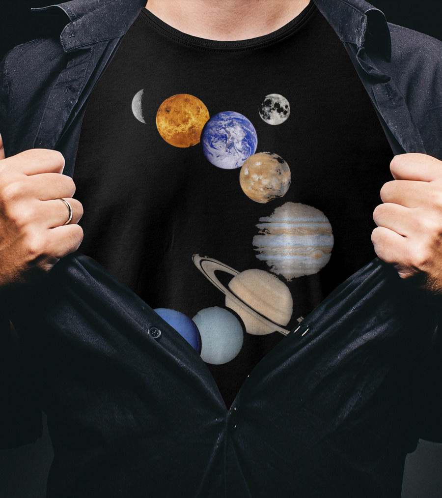 Planet Solar System Earth Moon Sun Mars Jupiter Saturn Neptune Uranus T-Shirt