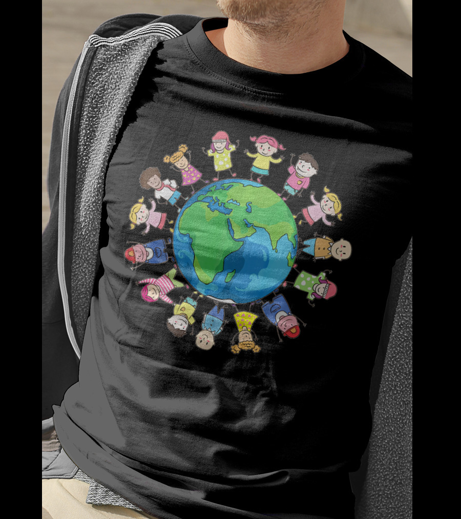 Happy Earth Day Children Around The World Holding Hands Planet T-Shirt