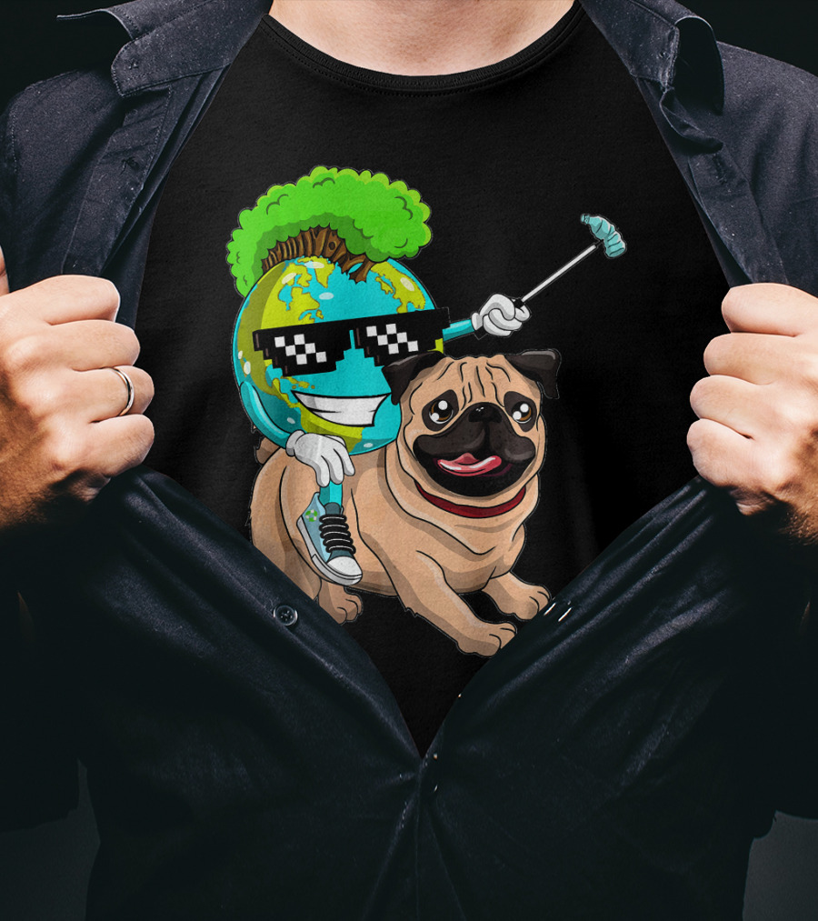 Earth Day Pug With Cool Recycling Globe And Sunglasses T-Shirt