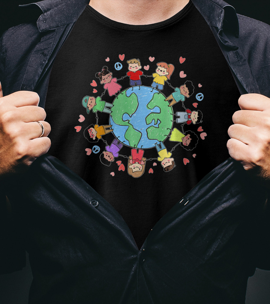 Children Holding Hands Around The World For Earth Peace And Love T-Shirt