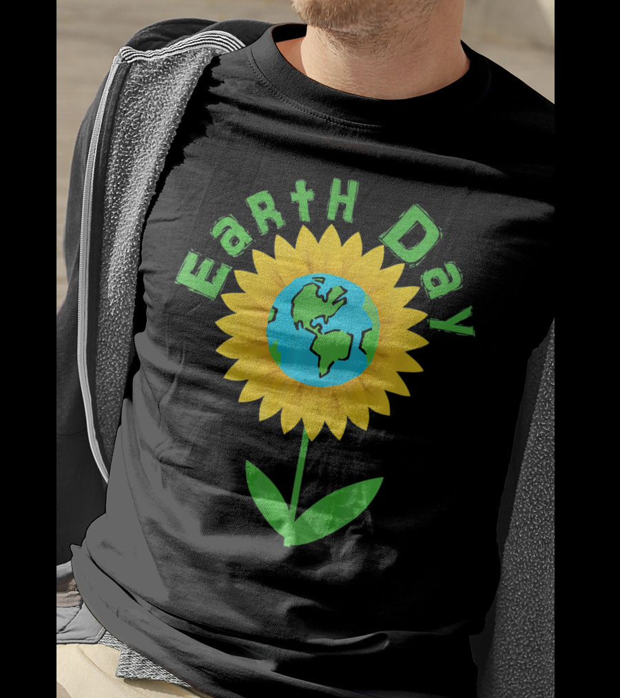 Earth Day Sunflower With Globe For Science Teacher T-Shirt