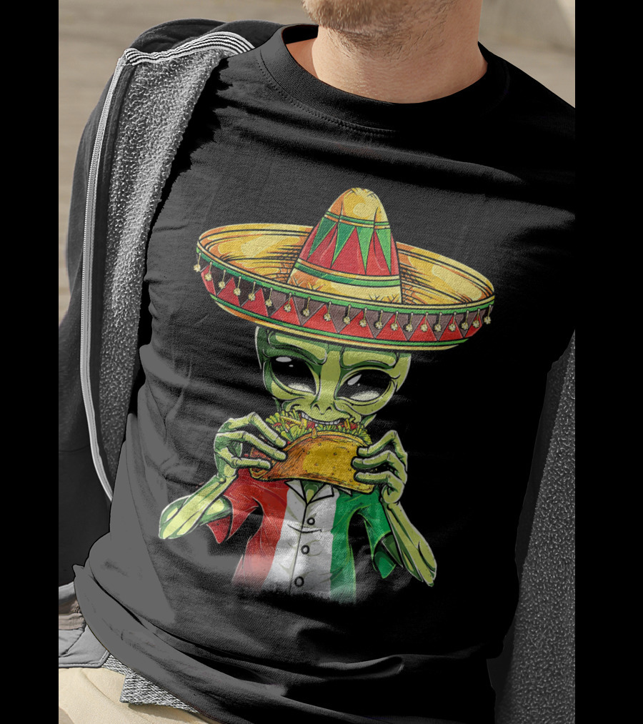 Cinco De Mayo Alien With Sombrero Eating Taco T-Shirt