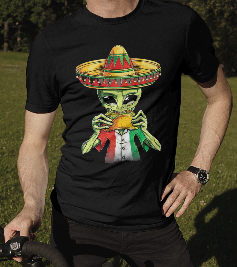 Cinco De Mayo Alien With Sombrero Eating Taco T-Shirt