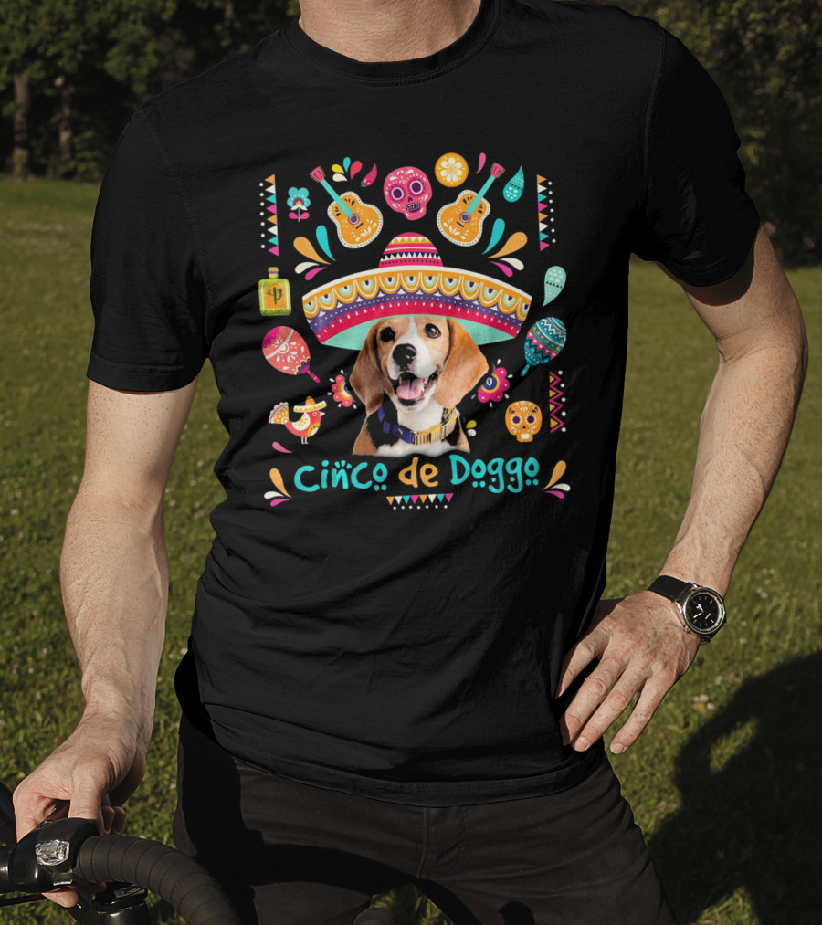 Cinco De Doggo Beagle Sombrero Sugar Skulls Guitars Fiesta Elements T-Shirt