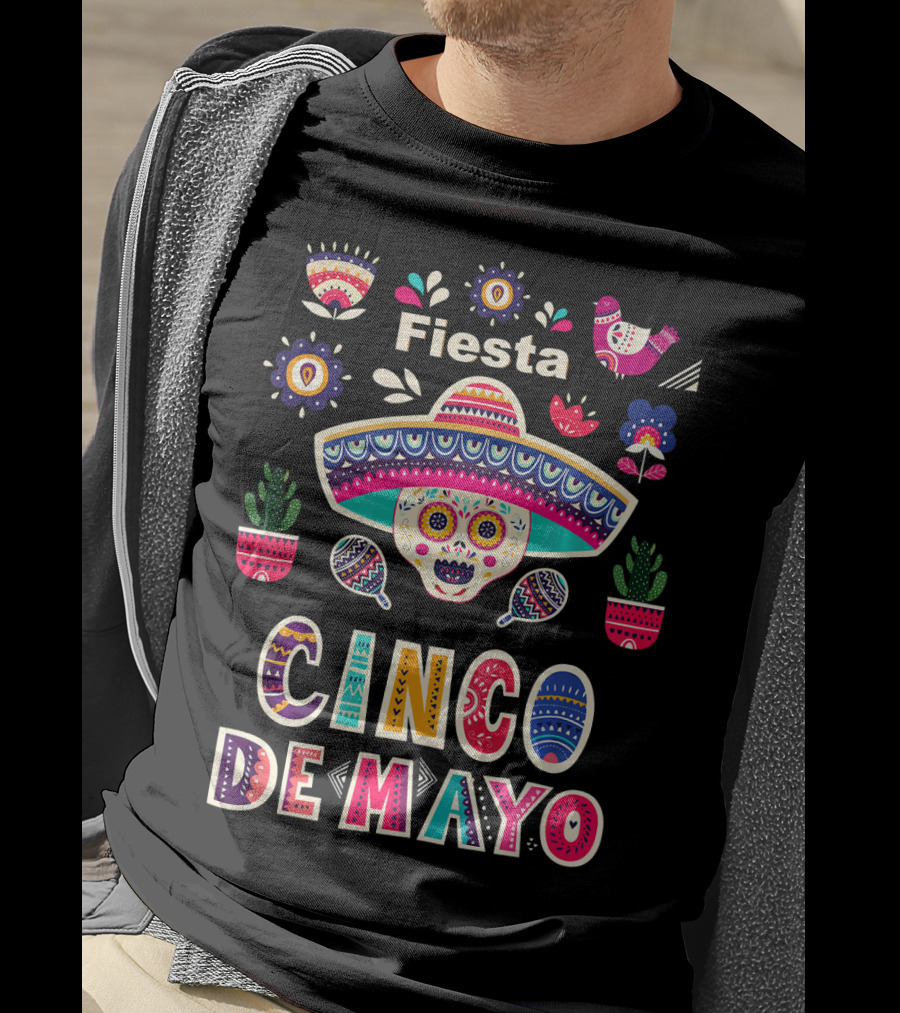 Fiesta Cinco De Mayo Mexico Sugar Skull Sombrero And Floral Elements T-Shirt