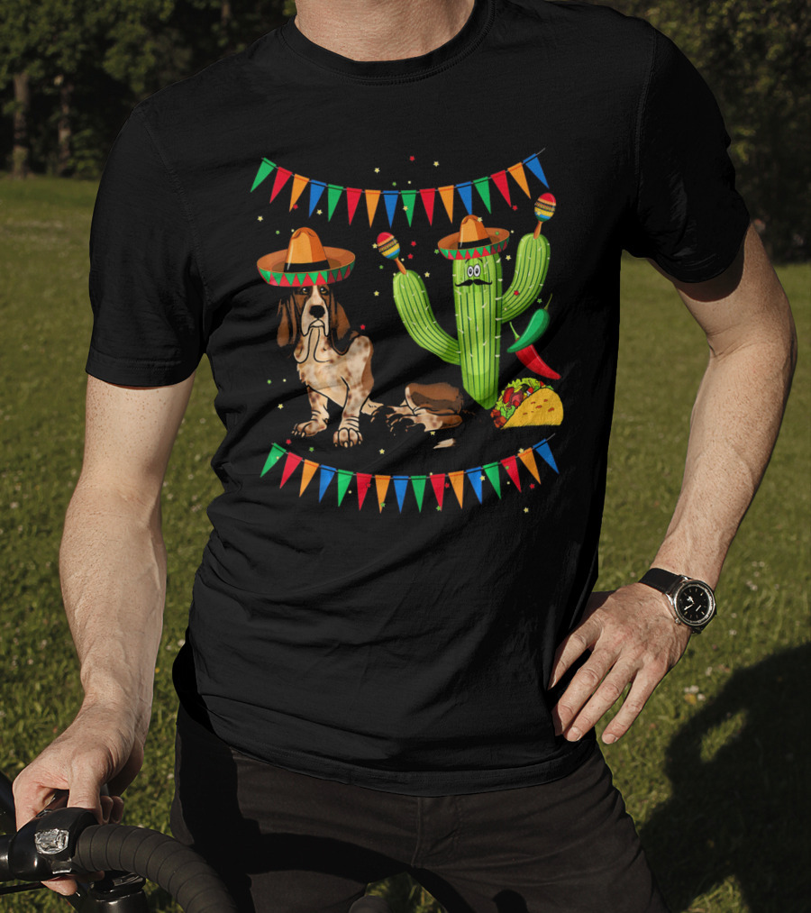 Sombrero Basset Hound Dog Mexico Cinco Cactus Taco Fiesta Decor T-Shirt