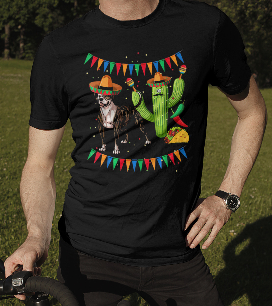 Sombrero American Bulldog Dog Mexico Cactus Chili Taco Fiesta T-Shirt
