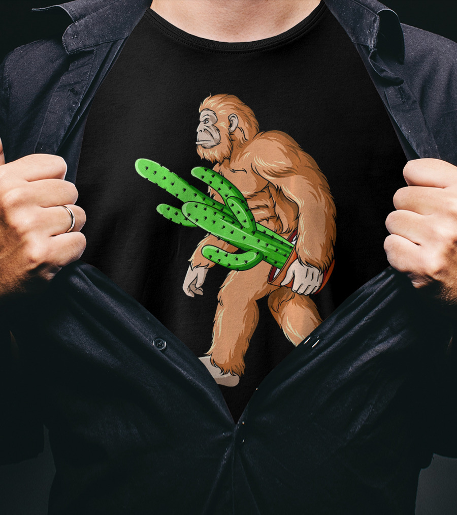 Bigfoot Carrying Cactus Sasquatch Mexico T-Shirt