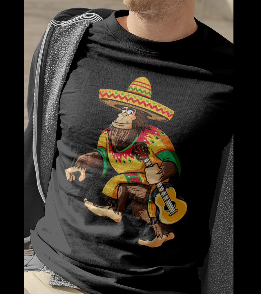 Funny Bigfoot El Squatcho Cinco De Mayo Sombrero Guitar T-Shirt