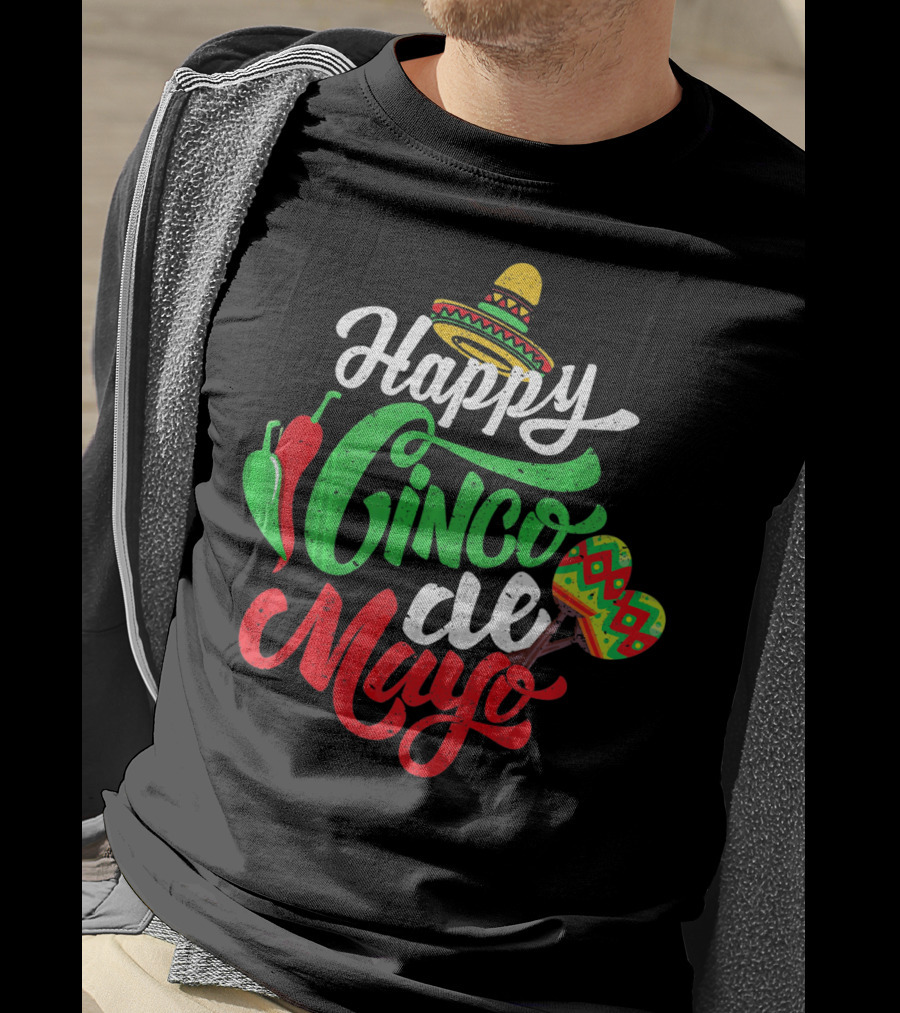 Happy Cinco De Mayo Mexican Peppers Sombrero Maracas T-Shirt