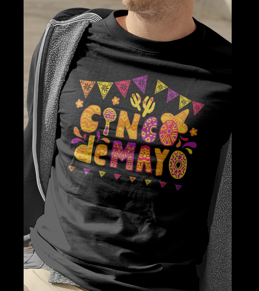 Cinco De Mayo Fiesta Celebration With Cactus And Sombrero T-Shirt
