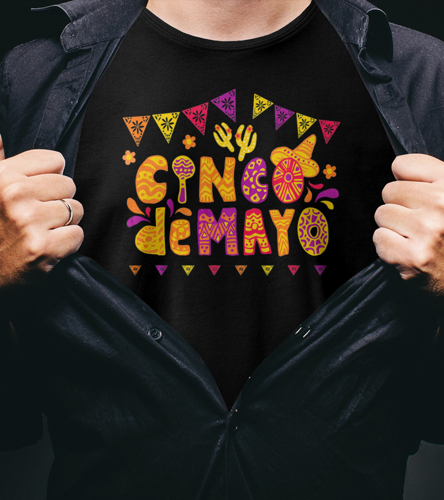 Cinco De Mayo Fiesta Celebration With Cactus And Sombrero T-Shirt