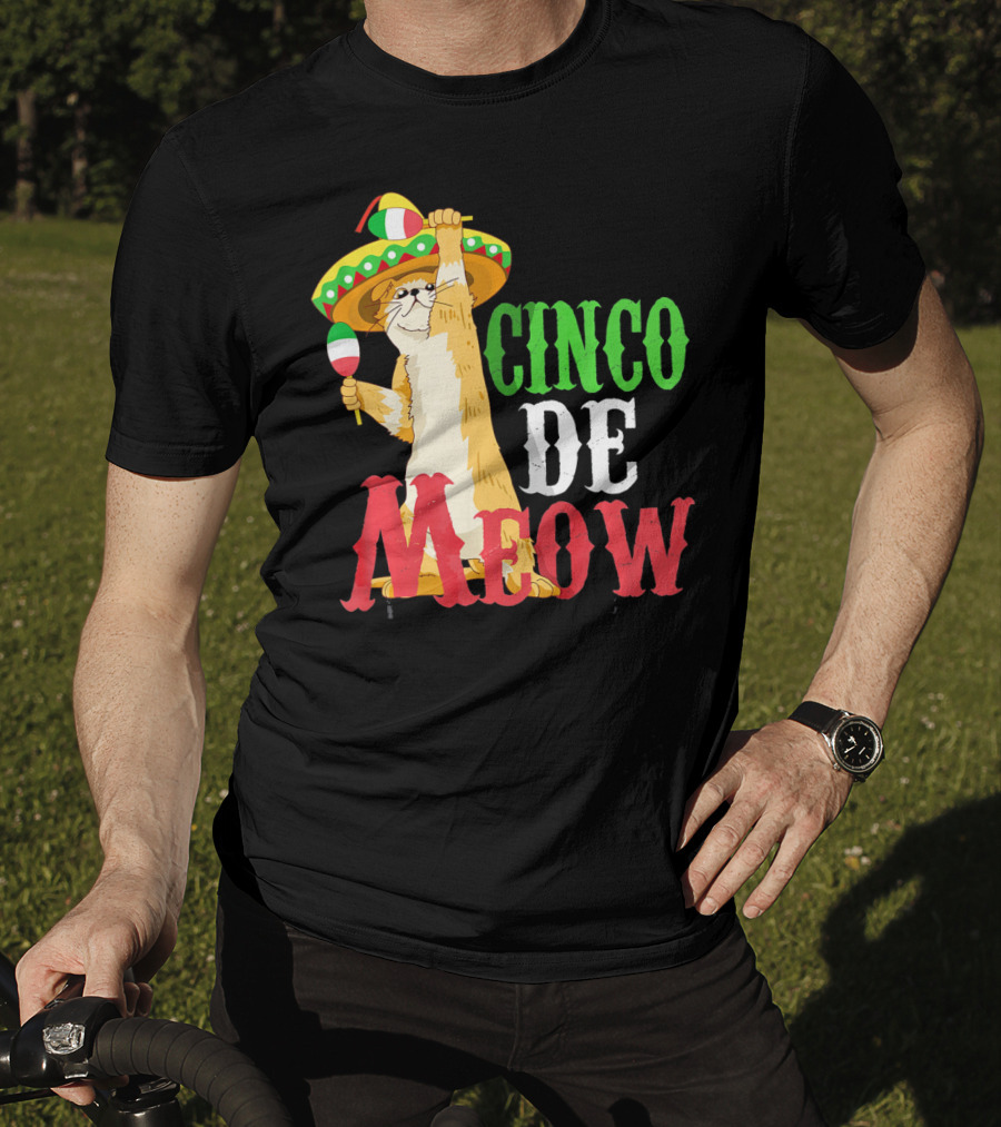 Cinco De Mayo Cinco De Meow Cat Sombrero Maracas T-Shirt