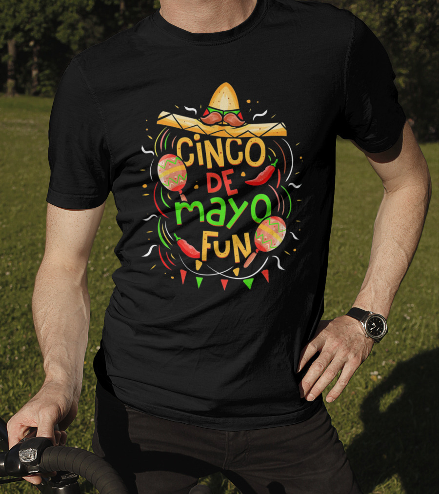 Cinco De Mayo Fun Sombrero Maracas Peppers Fiesta T-Shirt