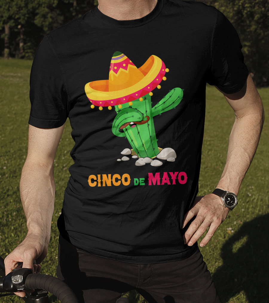Cinco De Mayo Dabbing Cactus Sombrero T-Shirt