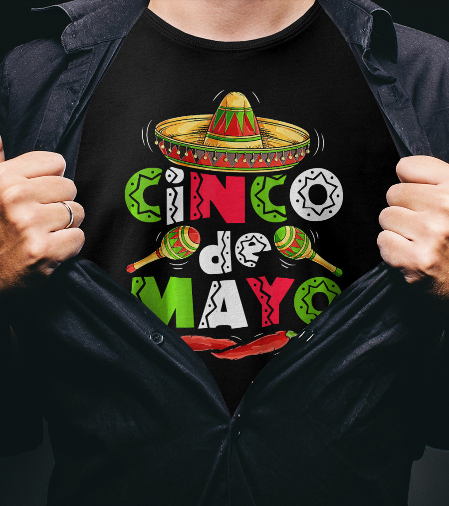 Cinco De Mayo Sombrero Maracas Chillies T-Shirt