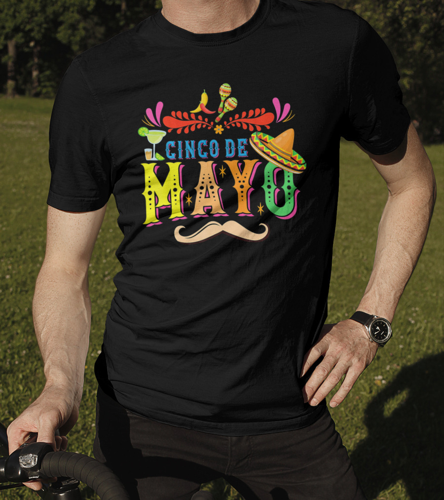 Cinco De Mayo Fiesta Sombrero Maracas Mustache T-Shirt