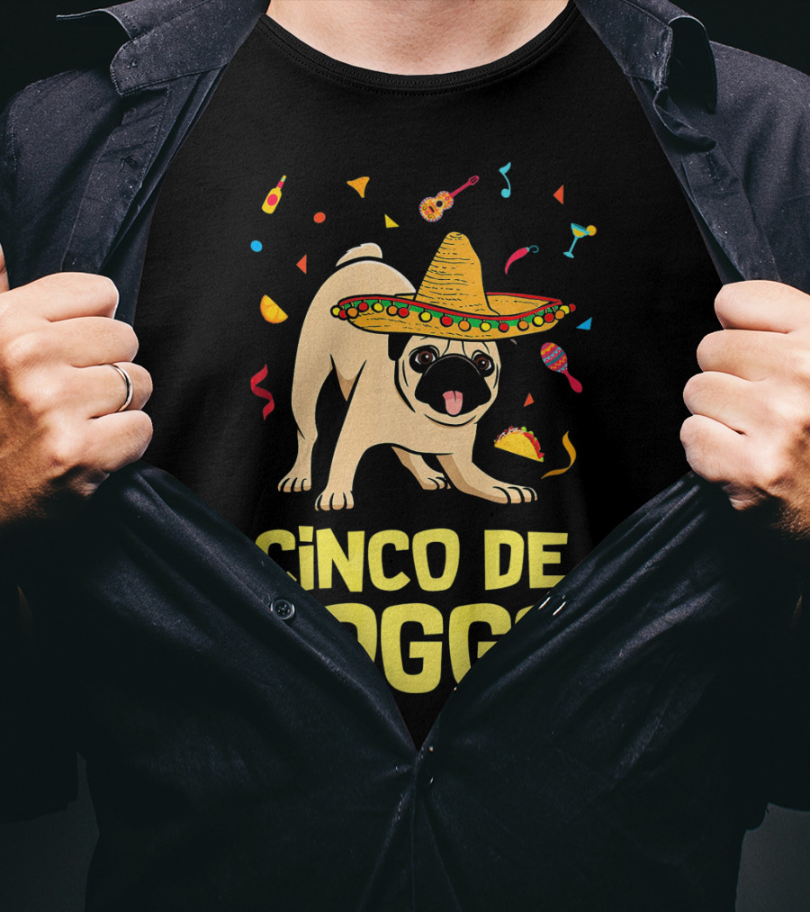 Funny Cinco De Doggo Sombrero Taco Pug T-Shirt