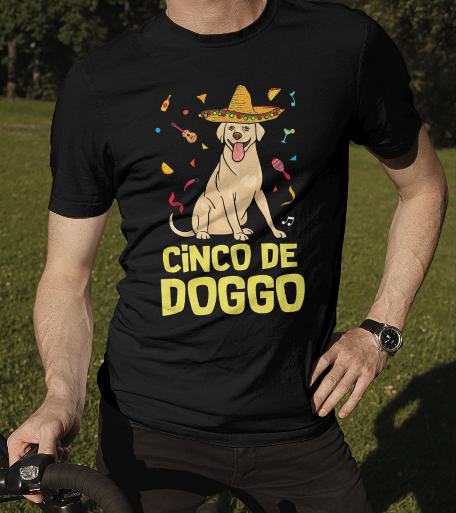 Cinco De Doggo Funny Taco Sombrero Labrador T-Shirt