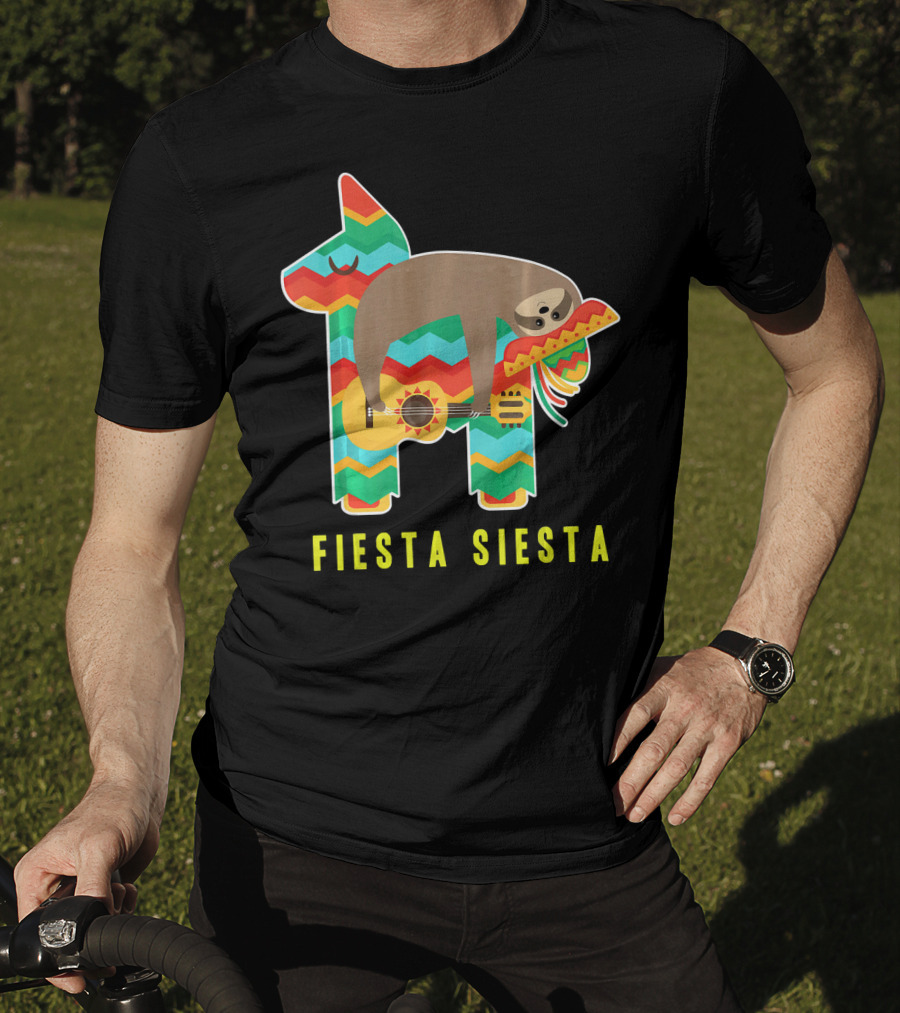 Fiesta Siesta Pinata Sloth Sombrero Guitarra T-Shirt