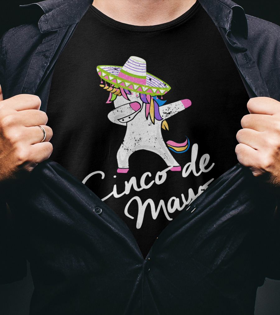 Cinco De Mayo Funny Dabbing Unicorn Sombrero T-Shirt