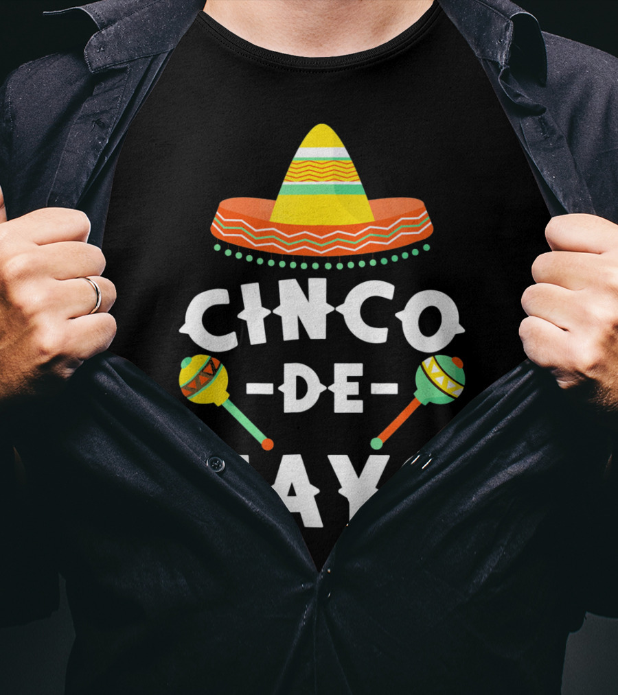 Cinco De Mayo Sombrero And Maracas T-Shirt