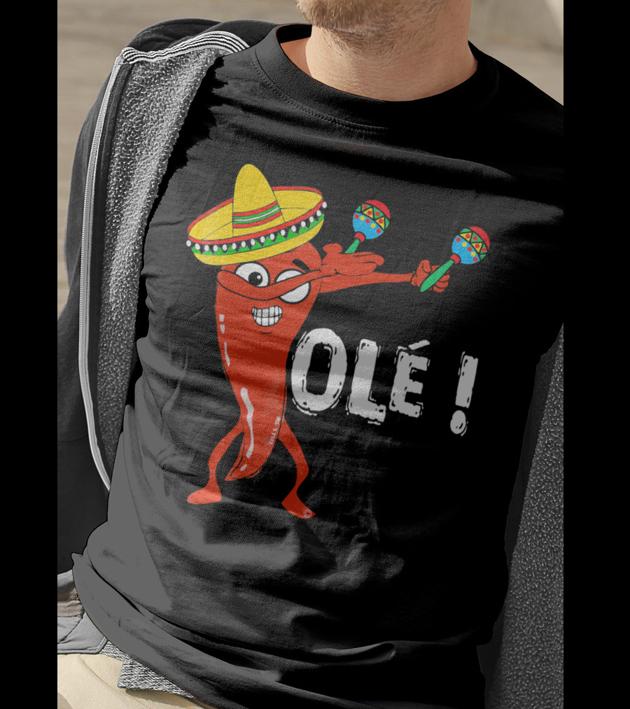 Olé Cinco De Mayo Dancing Chili With Sombrero And Maracas T-Shirt