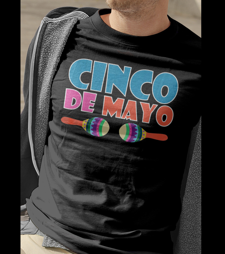 Cinco De Mayo Maracas Celebration Festival T-Shirt