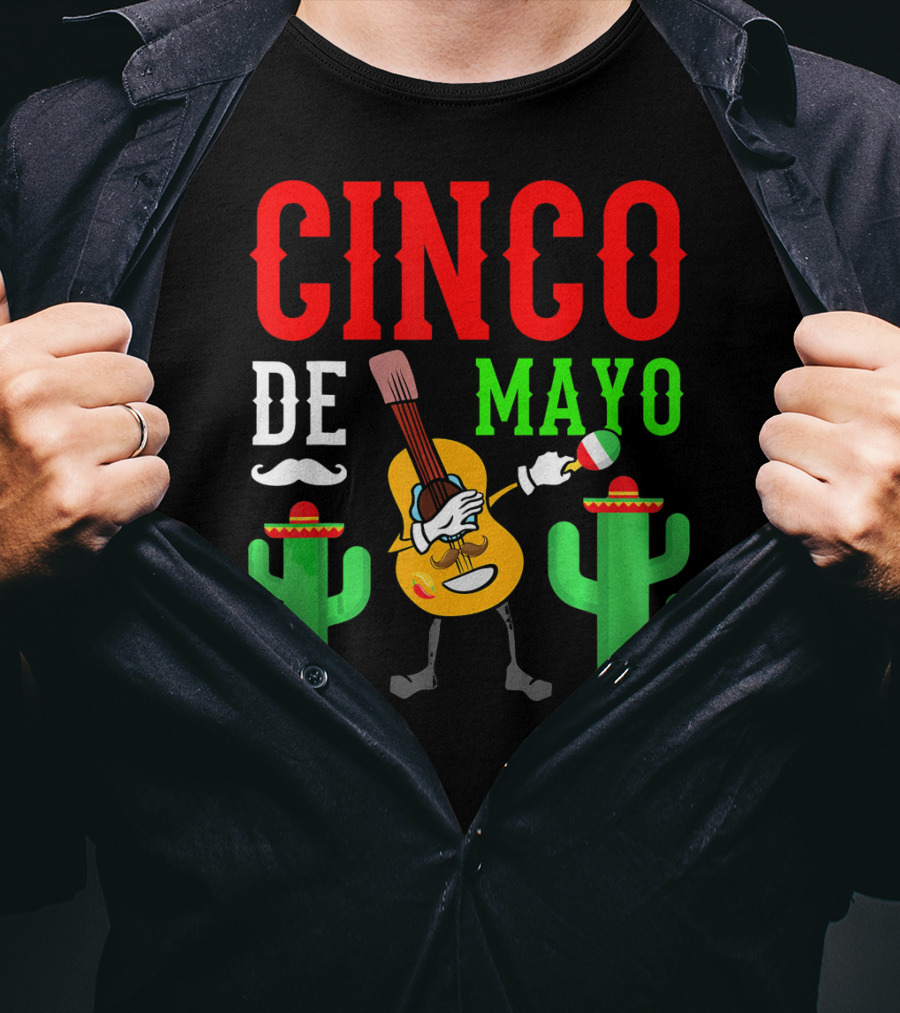 Cinco De Mayo Dabbing Guitar With Cactus And Mustache T-Shirt