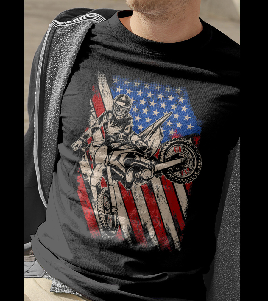 Vintage Dirt Bike Motocross With American Flag Background T-Shirt
