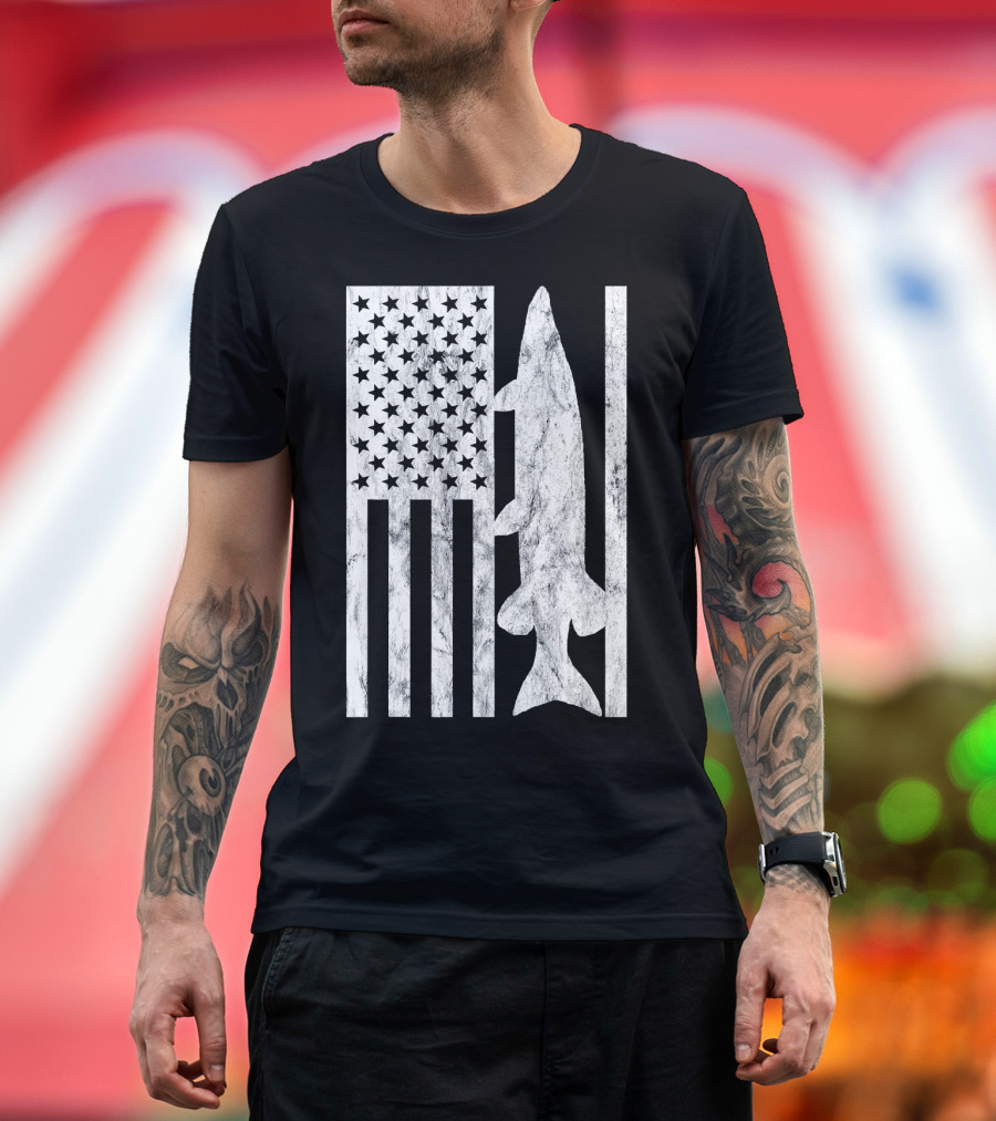 American Flag Musky Fishing T-Shirt