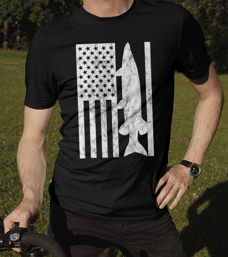 American Flag Musky Fishing T-Shirt