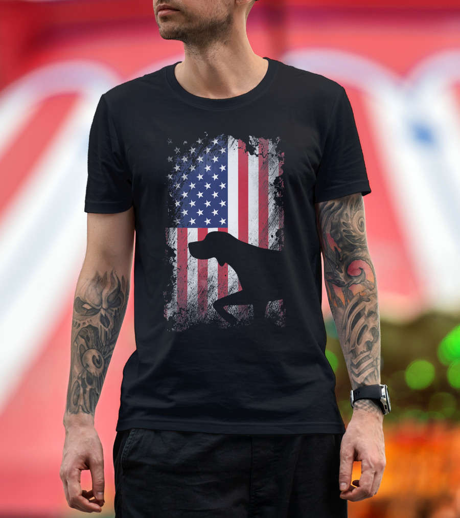 German Shorthaired Pointer Silhouette with American Flag Background T-Shirt
