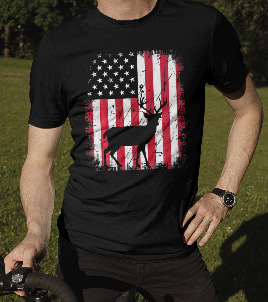 Vintage Deer USA American Flag Fourth Of July T-Shirt