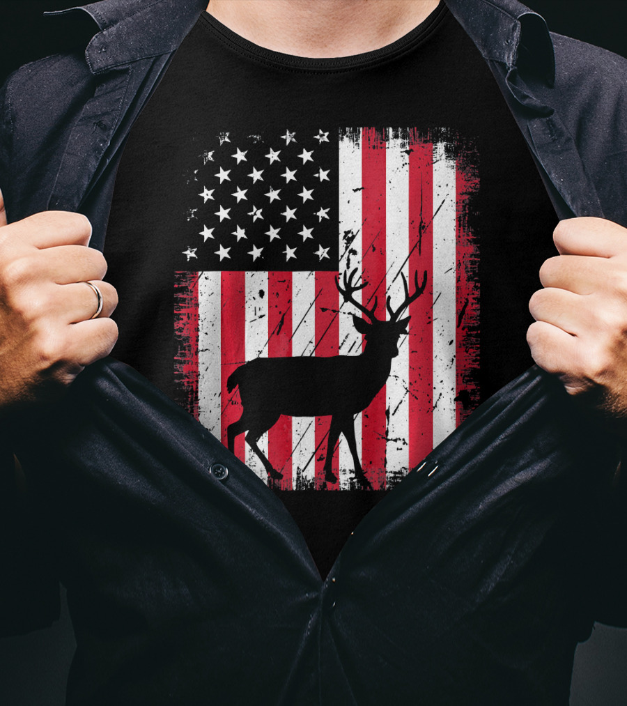 Vintage Deer USA American Flag Fourth Of July T-Shirt