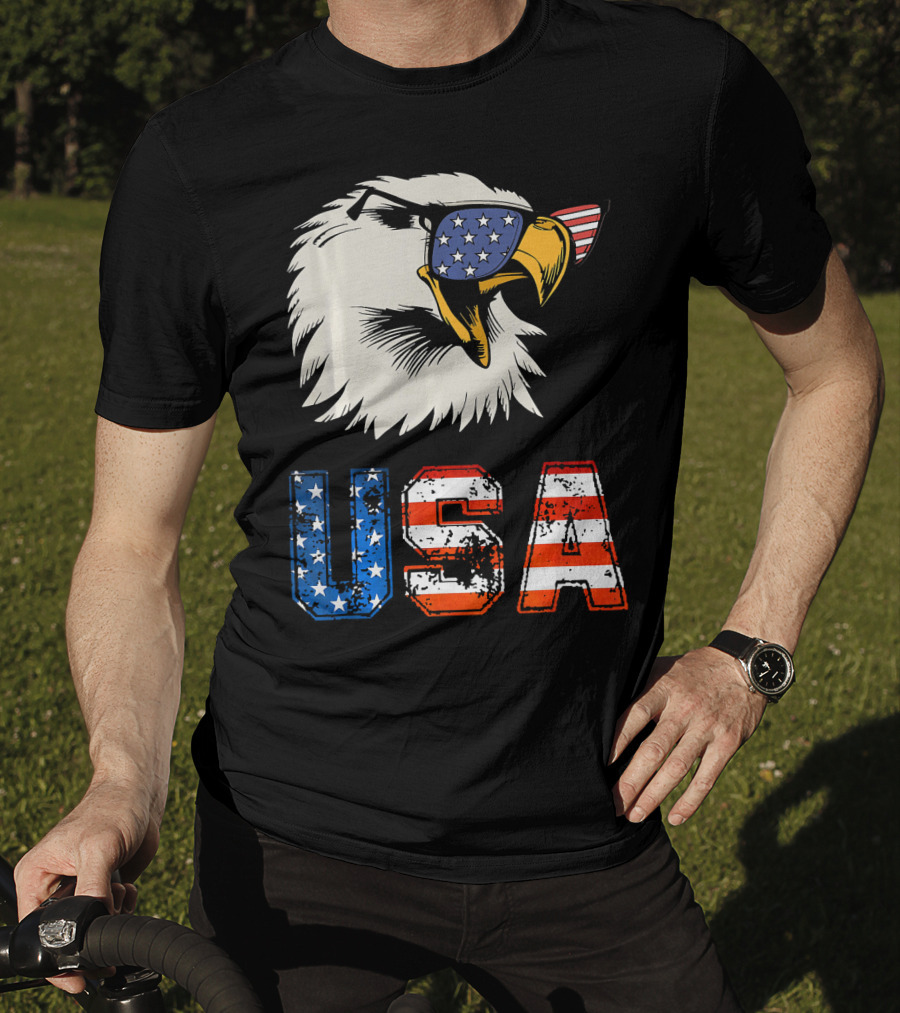 USA Patriotic Eagle American Eagle Flag Sunglasses T-Shirt