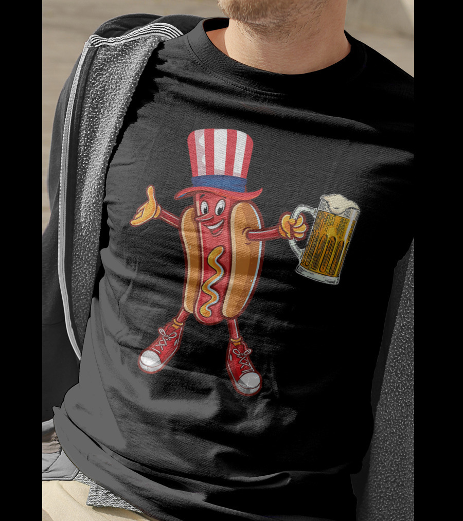 Funny Hot Dog Wearing US Flag Hat Holding Beer Mug T-Shirt