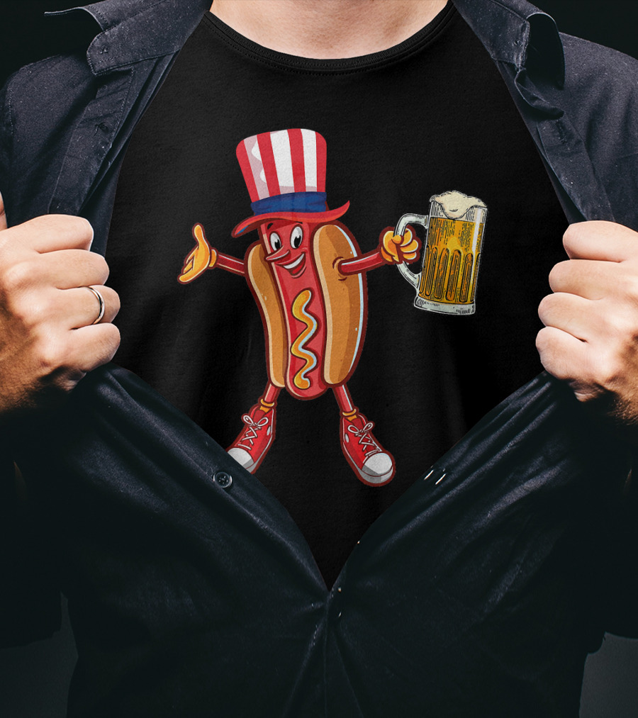 Funny Hot Dog Wearing US Flag Hat Holding Beer Mug T-Shirt