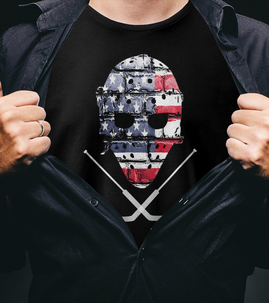 United States Hockey Goalie Mask With Flag And Sticks T-Shirt