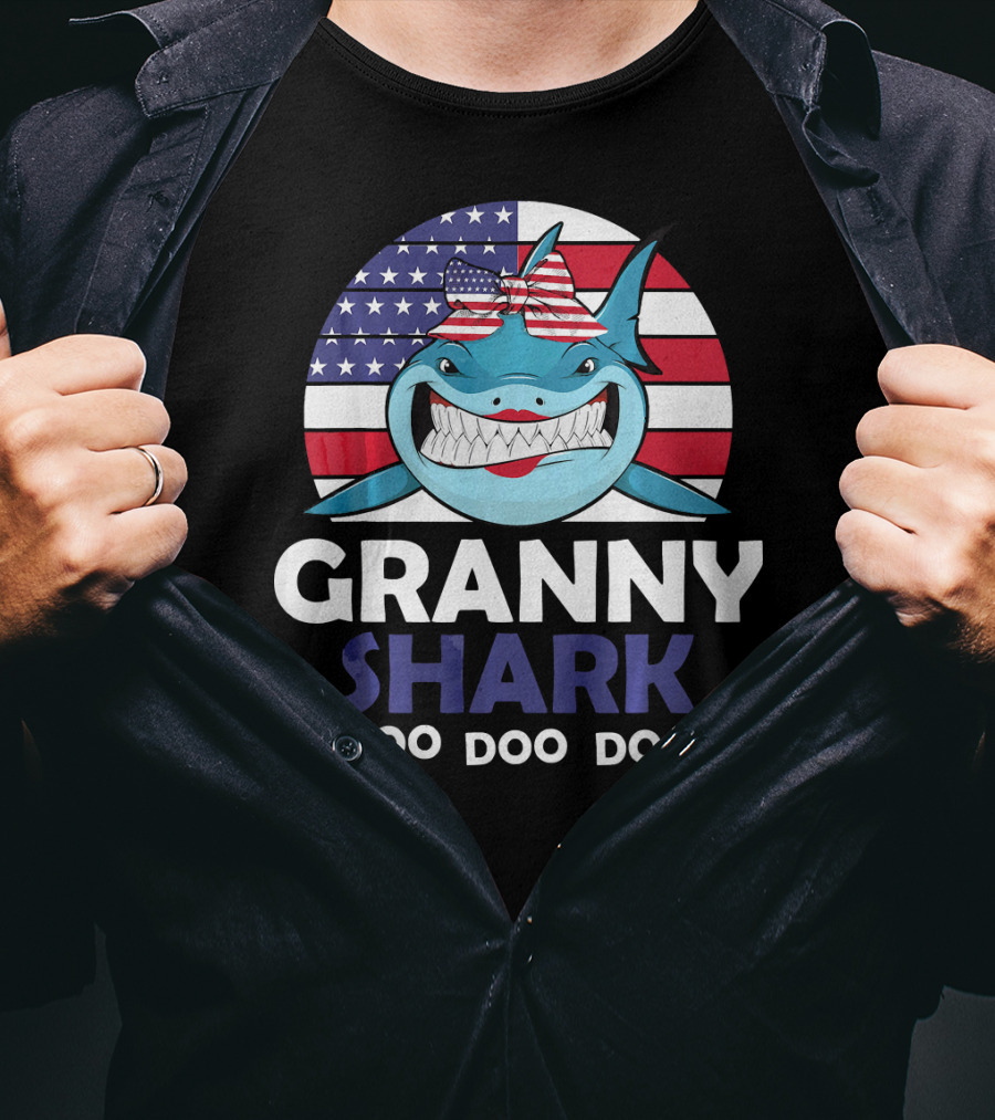 Granny Shark Doo Doo Doo American Flag Bow Women's Patriotic T-Shirt