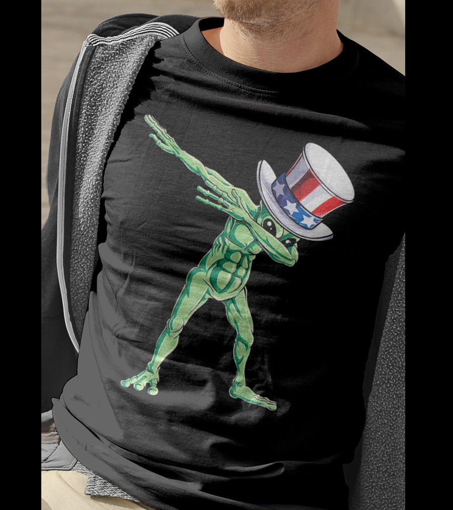 Dabbing Alien In American Uncle Sam Hat T-Shirt