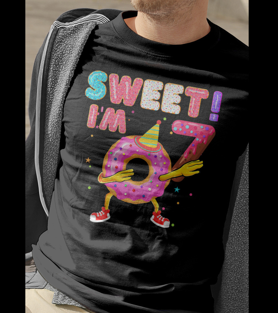 Sweet I'm 7 Birthday Donut Party Hat Fun T-Shirt