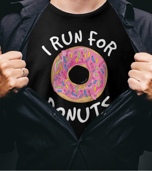 I Run For Donuts Funny Donut Illustration With Sprinkles T-Shirt