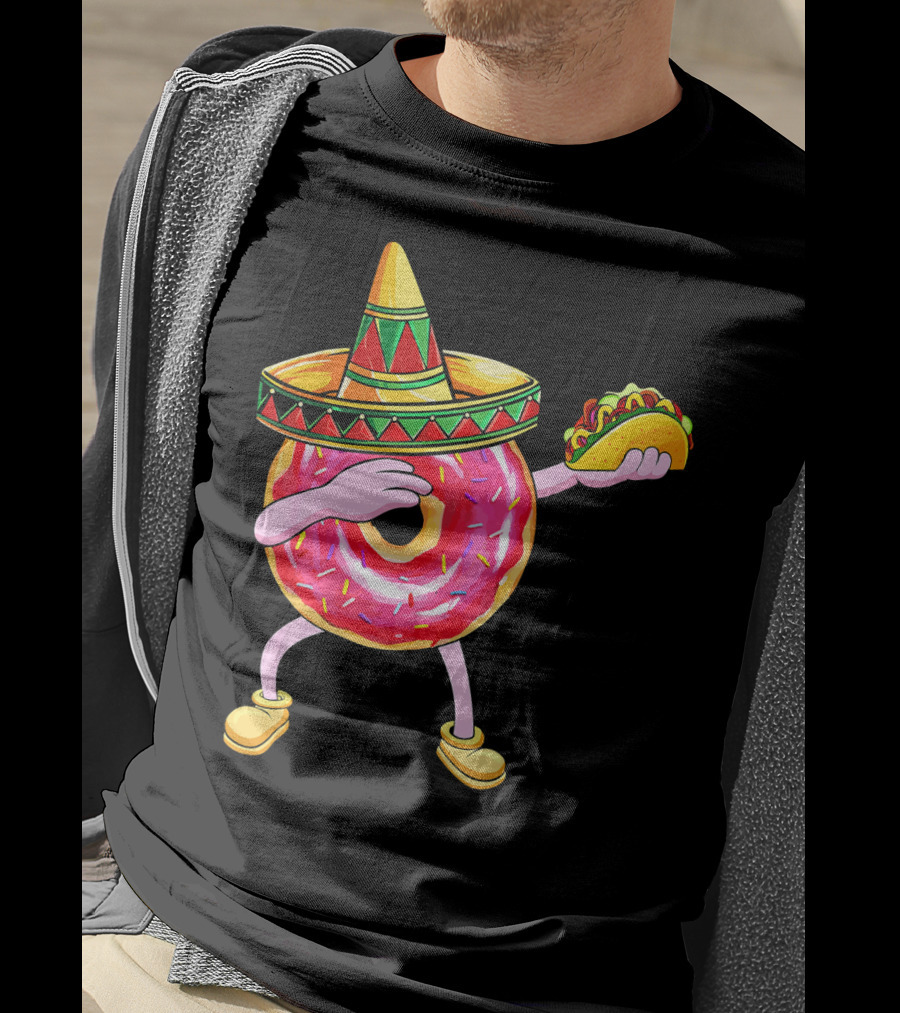 Fun Cinco De Mayo Dabbing Donut Sombrero Taco Party T-Shirt