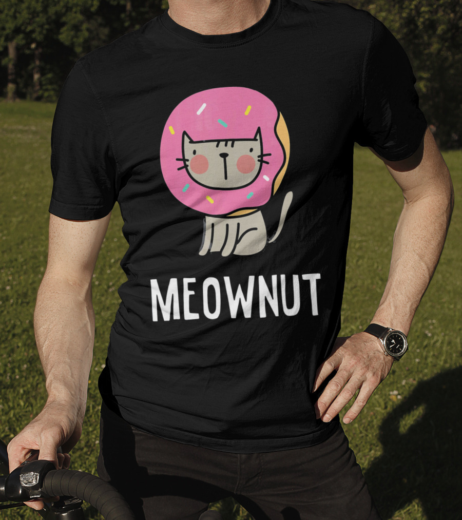 Cute Donut Cat Pun Meownut Funny Meownut T-Shirt
